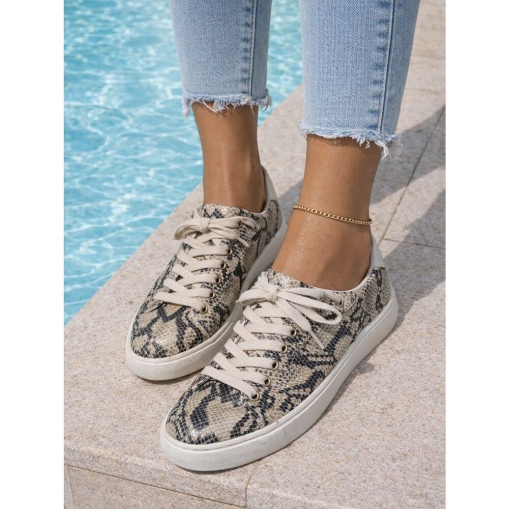 Sam Edelman Gray and White Snake Print Sneakers